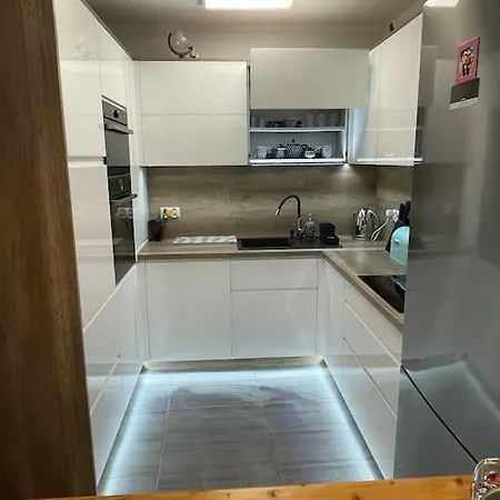 Apartment 20